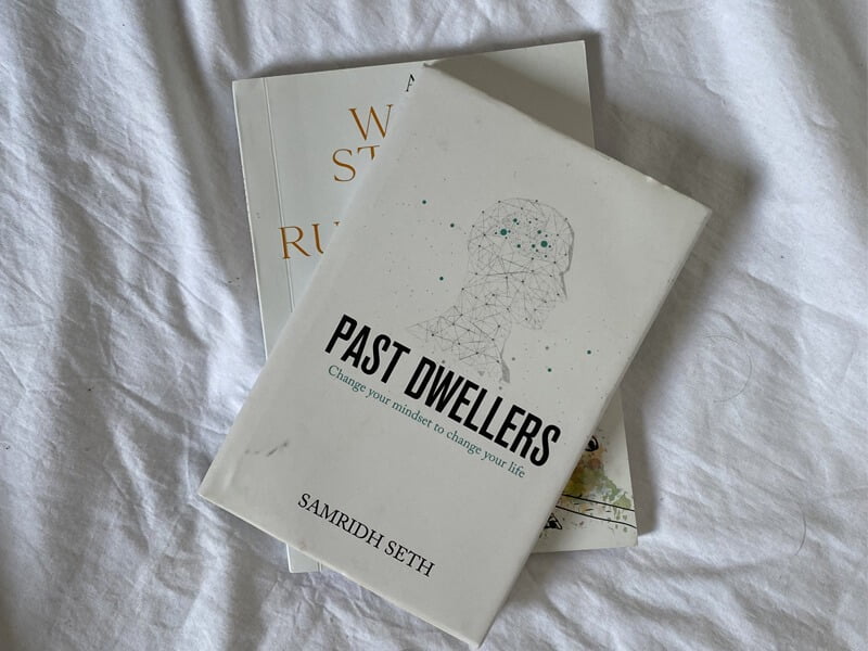 Book review of Past Dwellers- Change your mindset to change your life by Samridh Seth
