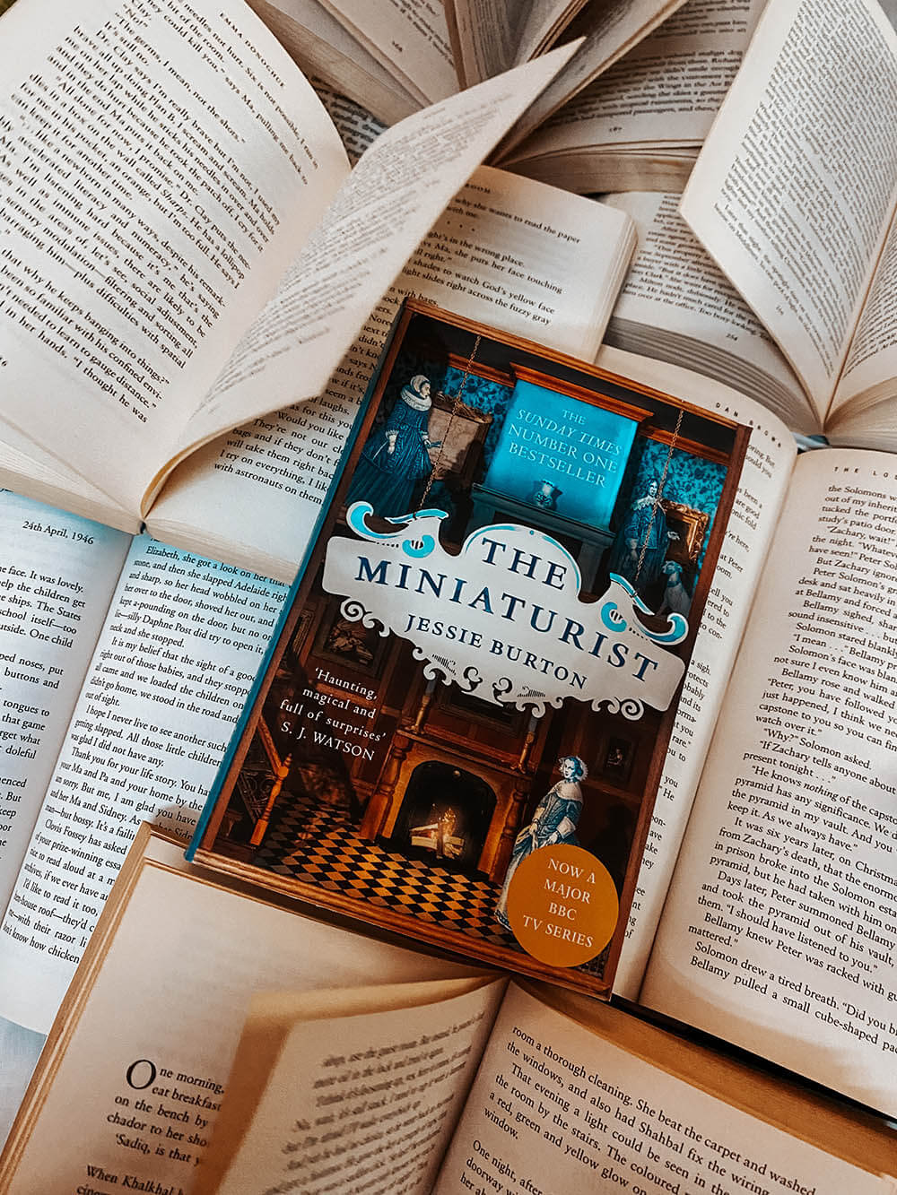 A Tale of Exquisite Obsession And Betrayal - The Miniaturist By Jessie Burton _ A Book Review
