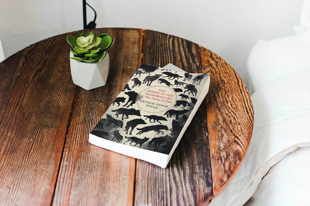 The Hound of the Baskervilles | Sir Arthur Conan Doyle | Book Review