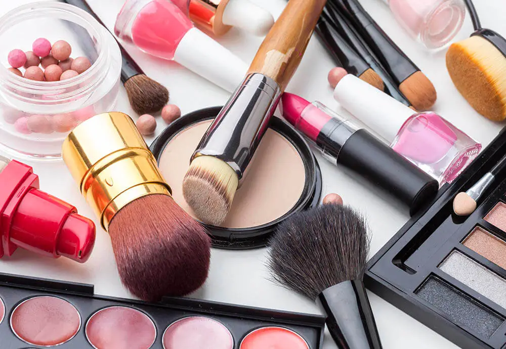 10 Beauty Products Under Rs. 100 For Your Sister This Rakhi